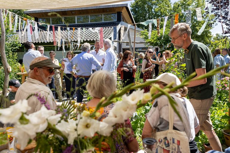 Voor de tuin is veel belangstelling