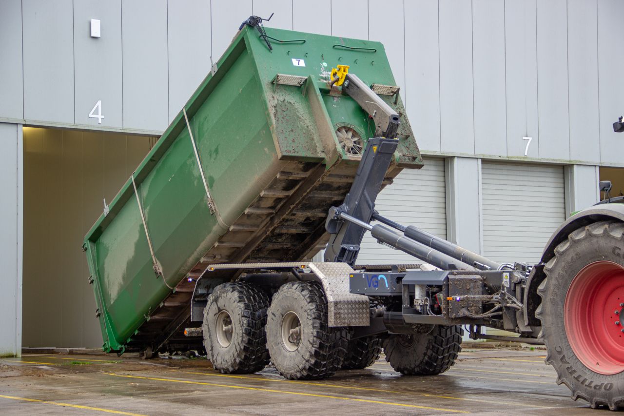 Van Ginkel Machines Container Carrier Olympus