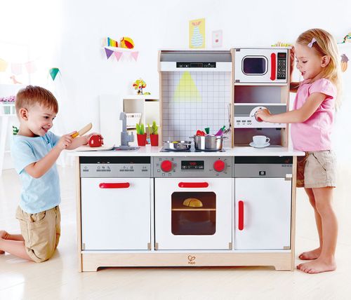 Multifunktionele keuken met licht