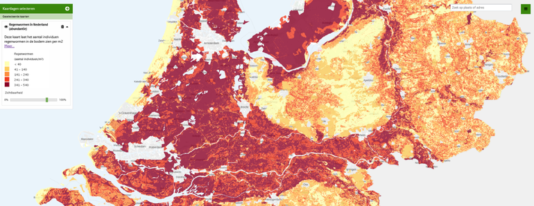 Geschatte regenwormdichtheid per m2; hoe donkerder de kleur hoe groter de dichtheid