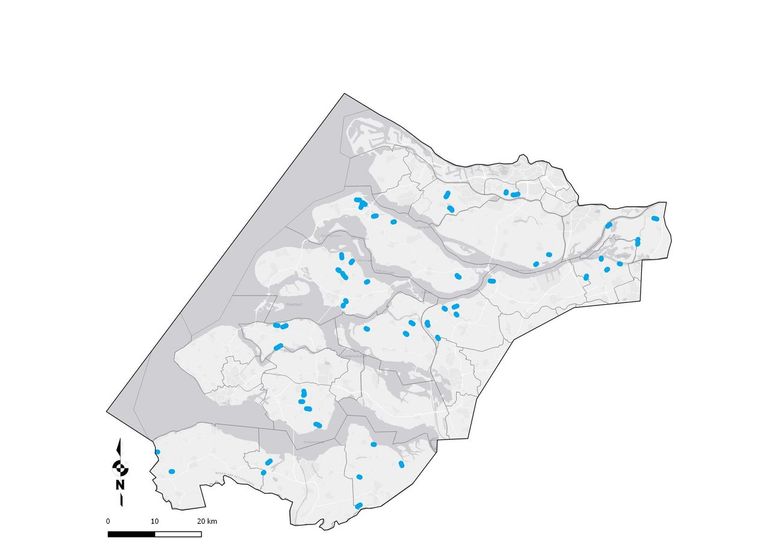 In totaal 51 verschillende dijken werden onderzocht in het zeekleigebied van Zeeland, de Zuid-Hollandse eilanden en westelijk Noord-Brabant. De selectie betrof een zo groot mogelijke variatie in bodemsoort, begroeiing, omgeving en beheer