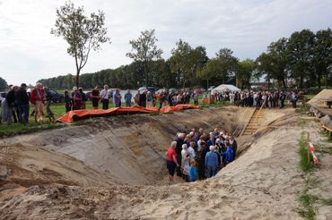 Drukte in de onderzoekssleuf op de kijkdagen in oktober 2018