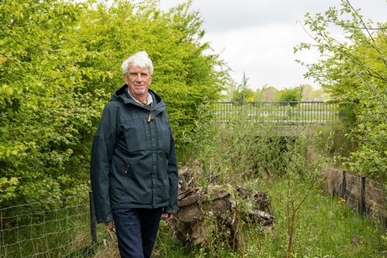 Frits staat bij de faunapassage