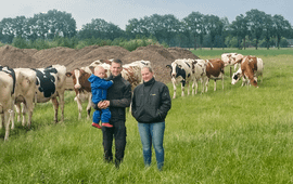 Dirk en Melanie Tegenbosch met hun zoon