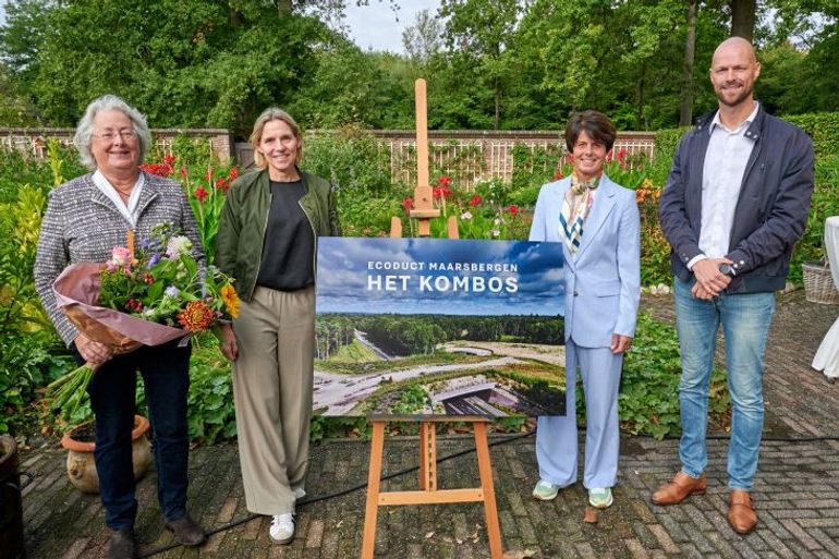 Van links naar rechts: Gonda Laporte, Mirjam Sterk, Willemina van der Goes-Petter en Jan-Willem Brandwijk