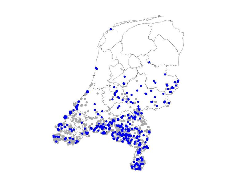 Verspreiding van de gaffelwaterjuffer in Nederland met de waarnemingen uit 2025 (tot 15 juli) in het blauw
