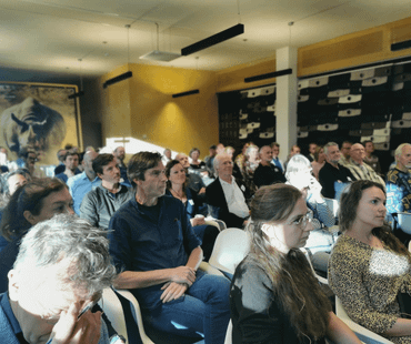Zaal symposium WWF, Zeist