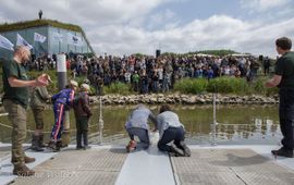 Steuren uitzetten in De Biesbosch