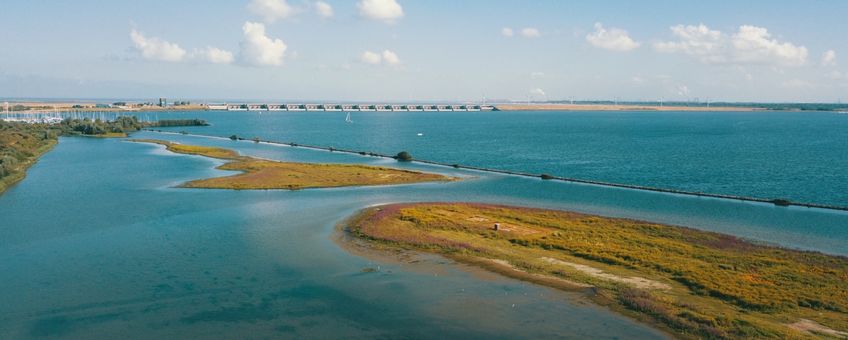 Haringvlietdam bij Scheelhoek