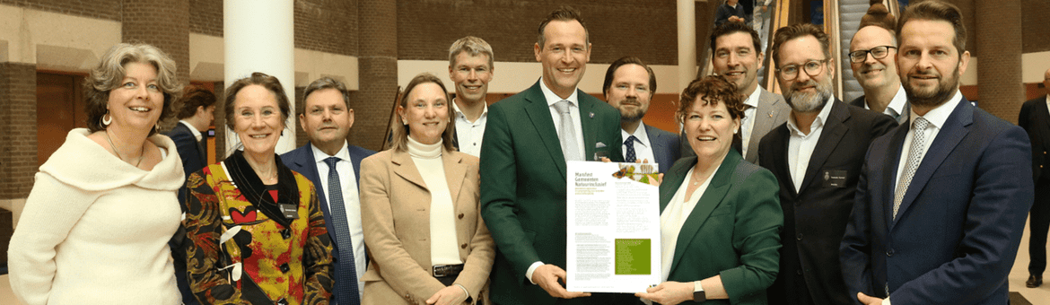 Marcel Belt heeft het manifest aangeboden aan de vaste Kamercommissie voor Landbouw, Visserij, Voedselzekerheid en Natuur