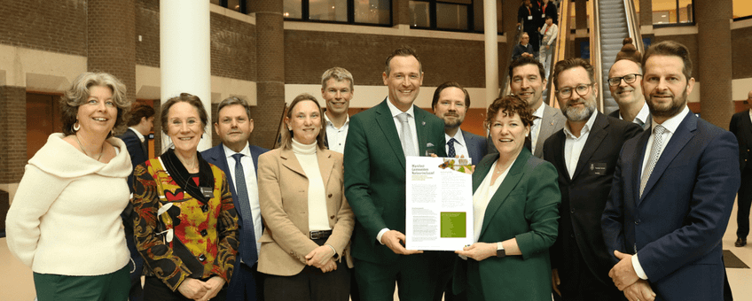 Marcel Belt heeft het manifest aangeboden aan de vaste Kamercommissie voor Landbouw, Visserij, Voedselzekerheid en Natuur