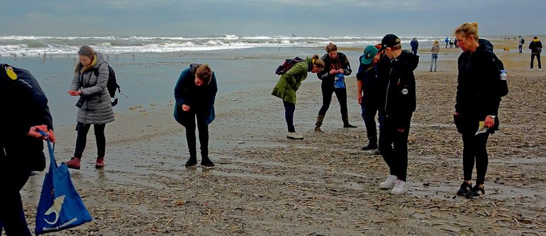 Deelnemers van de Strandspeurdag