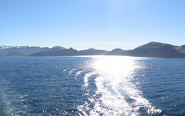 Northwest coast of Jan Mayen. Noordwestkust van Jan Mayen