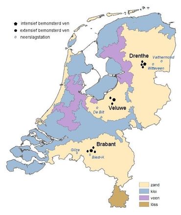 Ligging van de locaties in Nederland. Drenthe: Kliplo, Diepveen, Poort 2, Ven in Echtenerzand. Veluwe: Gerritsfles, Kempesfles, Deelense Was. Noord-Brabant: Achterste Goorven, Groot Huisven, Middelste Wolfsputven, Schaapsven