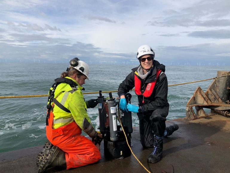 Sampling at sea using eDNA technique
