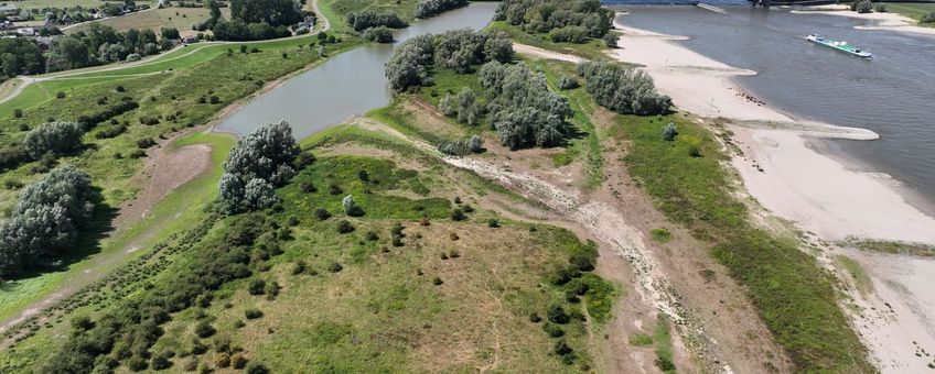 Ewijkse plaat, met een niet meestromende nevengeul