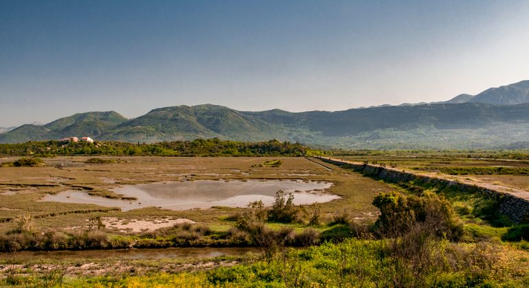 De oude zoutpannen van Tivat saline