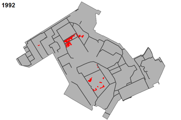 Vegetaties van hoogveenbulten in 1992. Het betreft vegetaties van het hoogveenmosverbond (inclusief de subassociatie sphagnetosum binnen de dopheiassociatie) mét > 1% bedekking van bultenvormende veenmossen