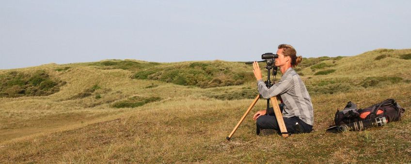 Herman van Oosten in actie in de Kennemerduinen