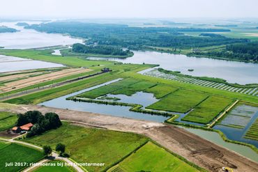 Bovenaanzicht van het nieuwe rietmoeras in het Drontermeer