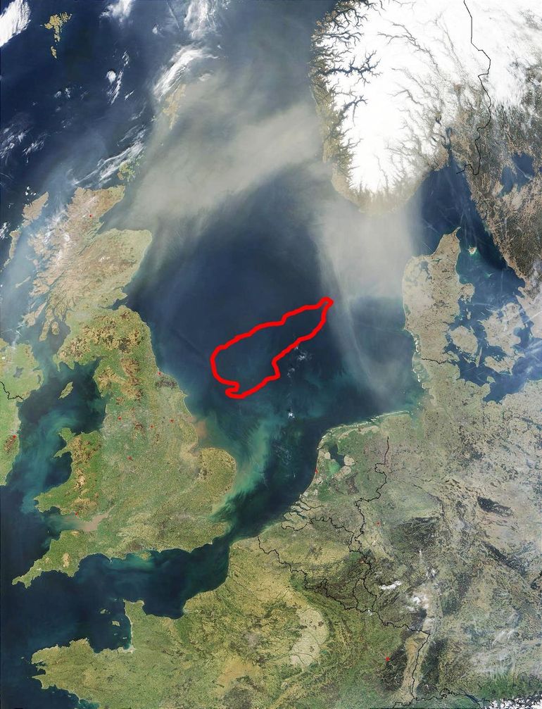 De Doggersbank is de kraamkamer van de Noordzee en ligt op Brits, Deens, Duits en Nederlands grondgebied. Grote delen ervan zijn aangewezen als beschermd gebied. Toch mag er nog op veel plaatsen sleepnetvisserij plaatsvinden