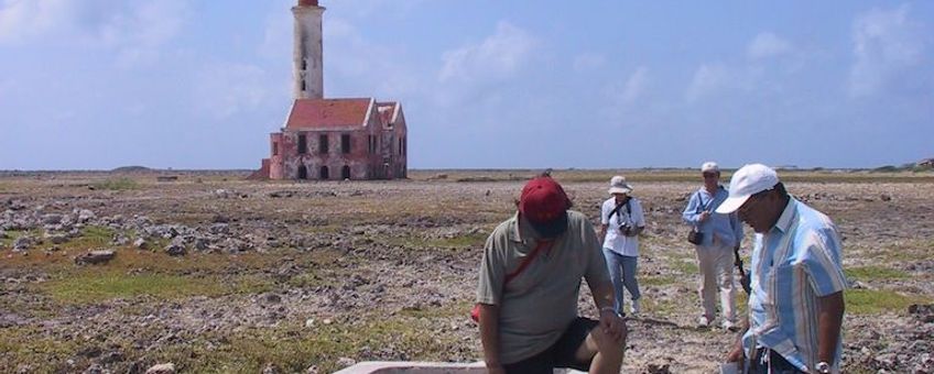 A freshwater well on Klein Curaçao: Barren landscape in 2005.