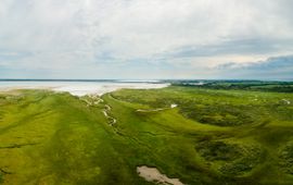 ARK Natuurontwikkeling - Lars Soerink Zicht op de Haringvlietsluizen vanaf De Kwade Hoek