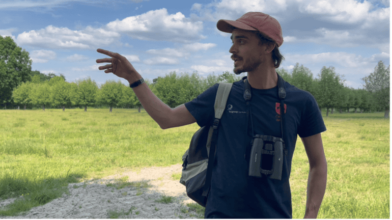 Fabian Meijer (Bosgroep Zuid Nederland) bespreekt de ontwikkelingen in het veld, inclusief de aanpak van graanakkers en akkerflora