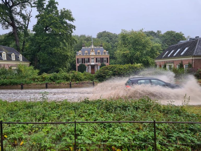 Huis Zypendaal. Bij veel regen is er zelfs boven op de Veluwe wateroverlast. Juist daarom investeren we in het vasthouden van water waar het valt, zodat het niet afstroomt en tot overlast leidt