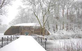 Fort Rhijnauwen in de sneeuw