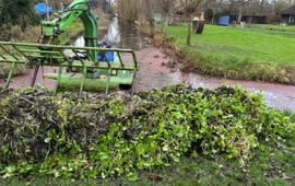 Het amfibievoertuig in actie
