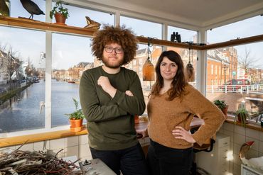 Auke-Florian Hiemstra and Liselotte Rambonnet in the bridge keeper's house