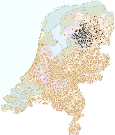 Verspreiding van bruine winterjuffer (lichte stippen) en noordse winterjuffer (donkere stippen) vanaf 2000