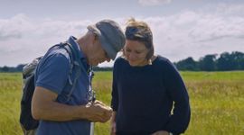 (leadfoto: Een persoonlijke dialoog tussen Sanne en haar vader Jacques vormt de kern van de film Groenkijkers)
