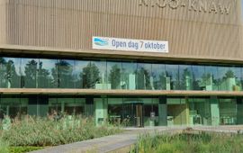 NIOO-KNAW NIOO gebouw met open dag banner