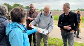 Natuurvorsers inventariseren natuur-, cultuurhistorische en landschappelijk waarden van zandpaden in Oirschot
