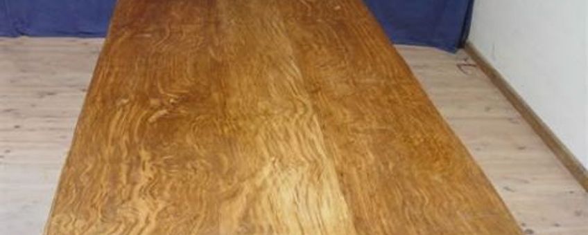 Lion oak table
Steve Baker
