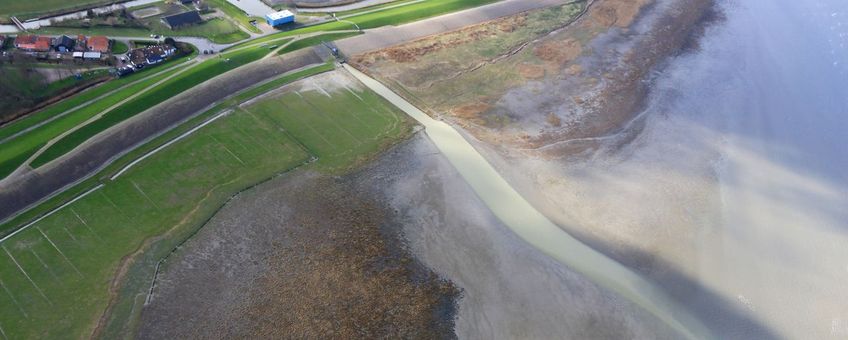 Spuisluisje bij Zwarte Haan