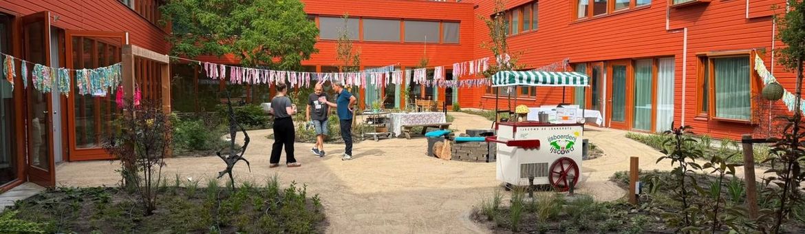 Opening vernieuwde binnentuin Dimence Groep Zwolle
