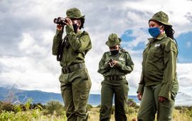 Rangers van Team Lioness op patrouille in Amboseli, Kenia