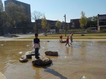 Waterspeelplein in Spoorpark Tilburg