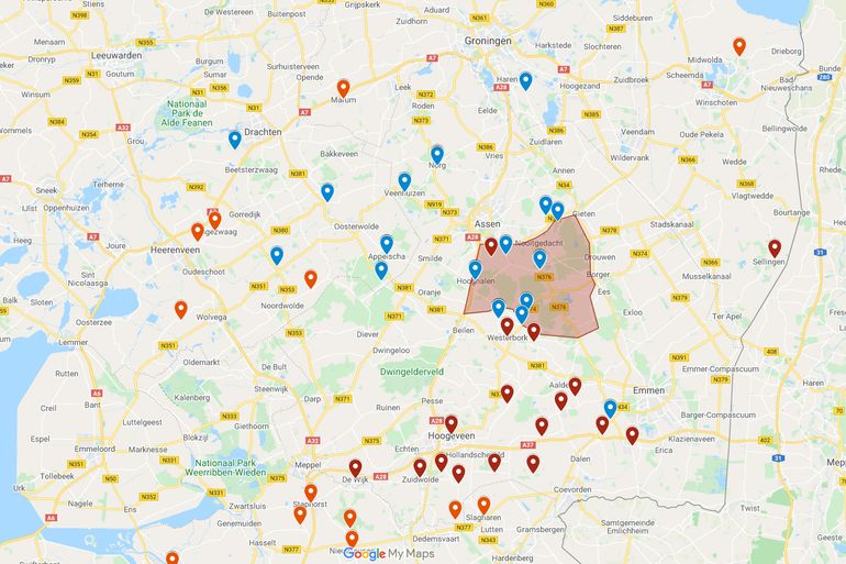 Door wolf veroorzaakte faunaschade in en om de provincie Drenthe. In rood de wolvenschade in Drenthe, in oranje die in andere provincies. In blauw de schade veroorzaakt door GW1261m, de wolf die maandenlang in Drenthe aanwezig was, maar inmiddels net over de grens in Duitsland zit