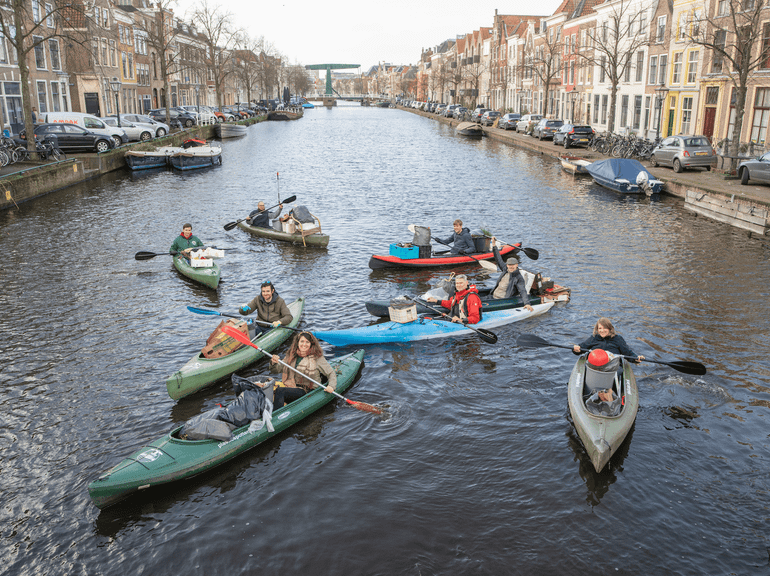 Plastic spotters clean-up op het Rapenburg