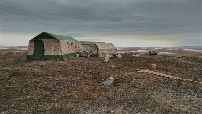 Expeditiekamp. Taymir, Groot Arctisch Natuurreservaat, Knipovich-baai, 2018