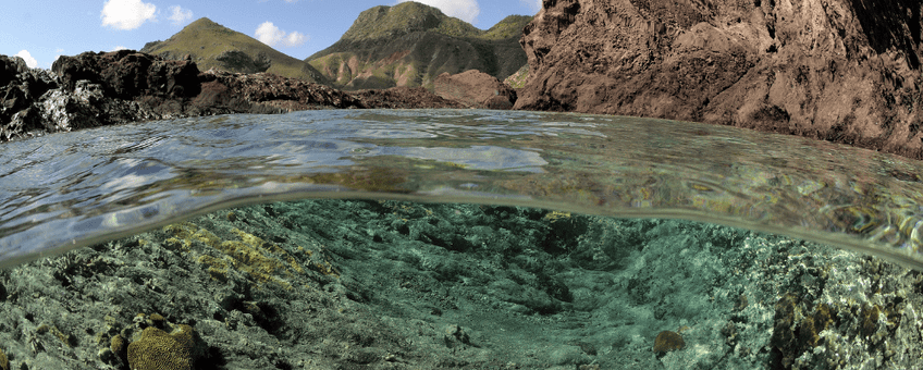Saba land meets water