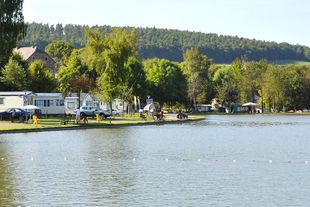 Camping le val de l'aisne vijver