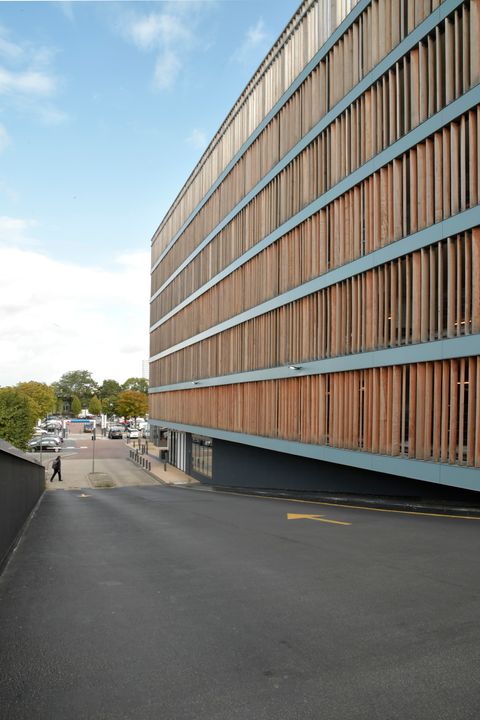 Nieuwe gevel parkeergarage