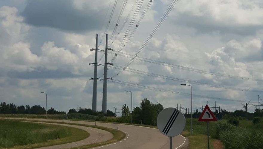 Hoogspanningsmasten / Werkgroep Lepelaar