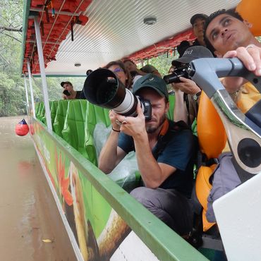 Met boot op Mangrove / Hans Peeters