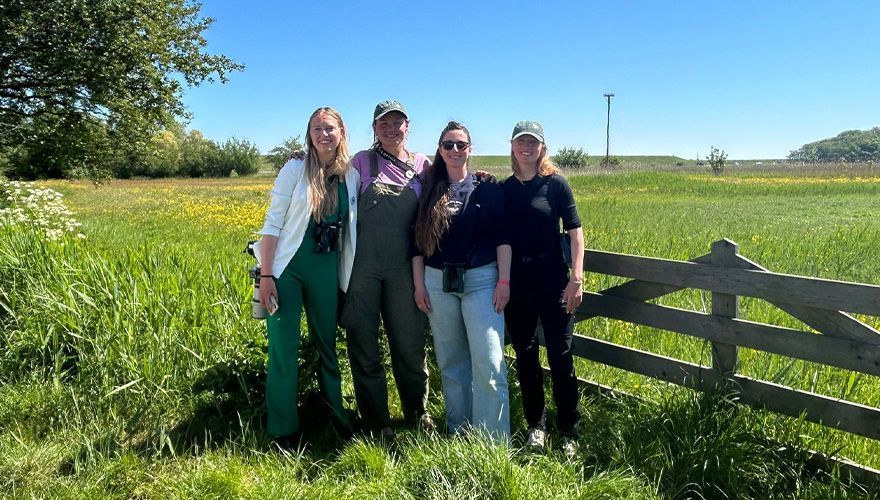 Vogelvrouwen. Van links naar rechts op de foto: Lobke, Lindy, Christien en Willemijn.